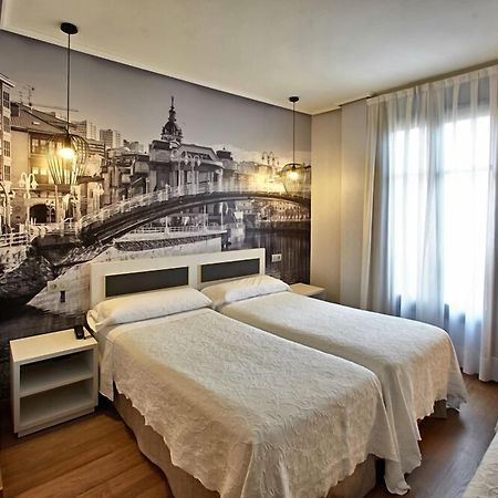 Hotel Sirimiri Більбао Екстер'єр фото