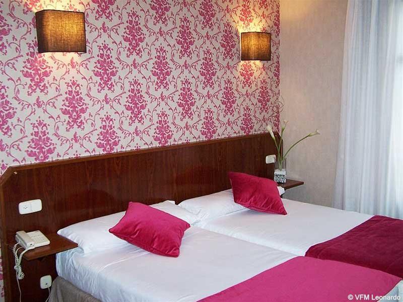 Hotel Sirimiri Більбао Екстер'єр фото