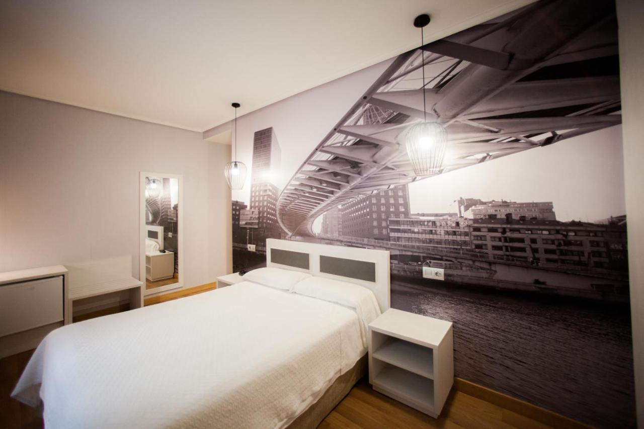 Hotel Sirimiri Більбао Екстер'єр фото