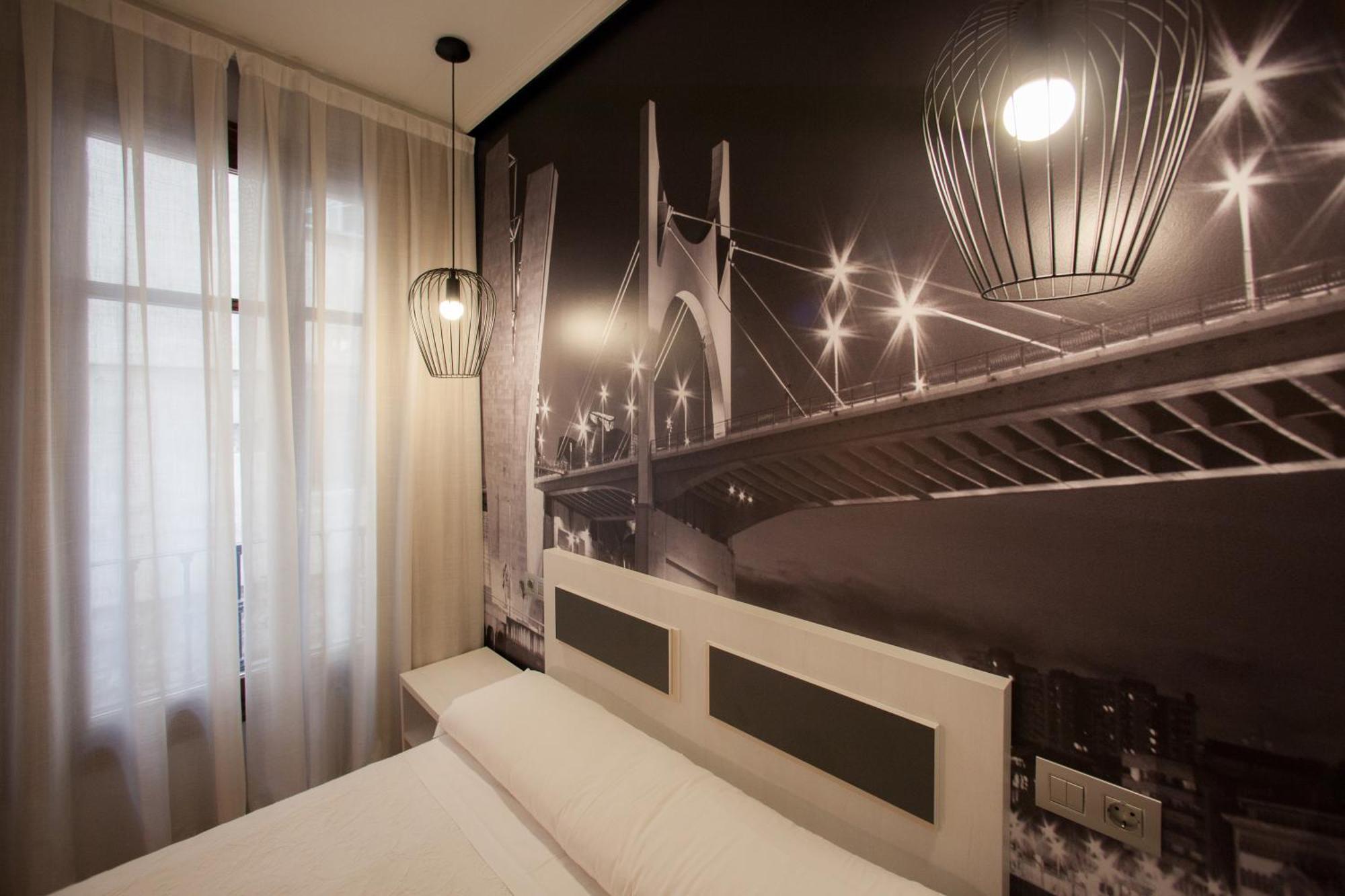 Hotel Sirimiri Більбао Екстер'єр фото