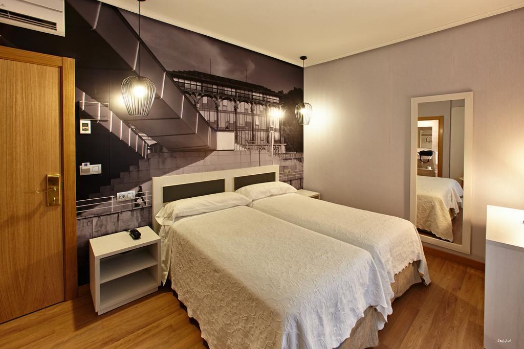 Hotel Sirimiri Більбао Екстер'єр фото
